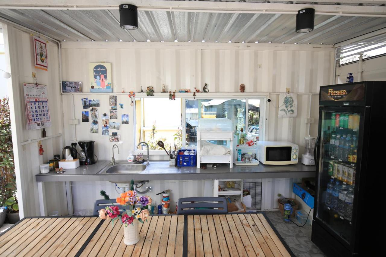 Day Off House Near Walking Street Apartment Chiang Mai