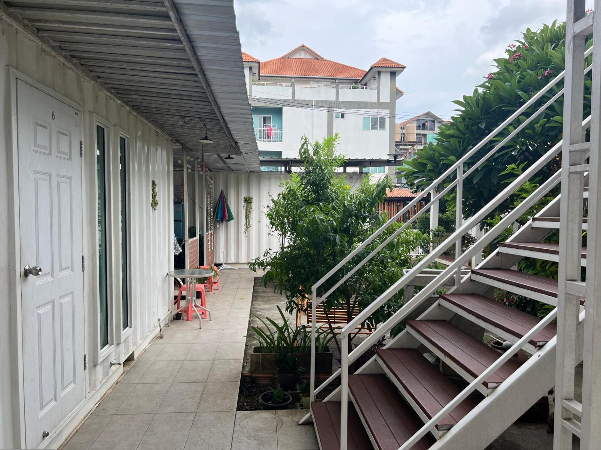 Apartment Day Off House Near Walking Street